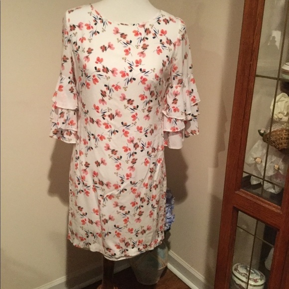 Chelsea and Violet Chemise Style Dress - Picture 7 of 10